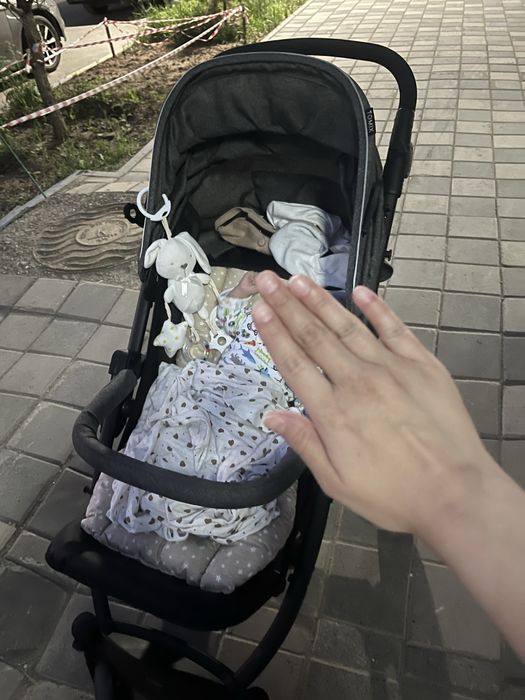 Продам коляску Tomix