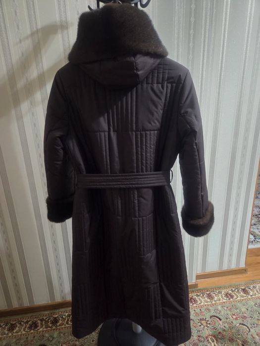 Пуховик түйе жүнінен