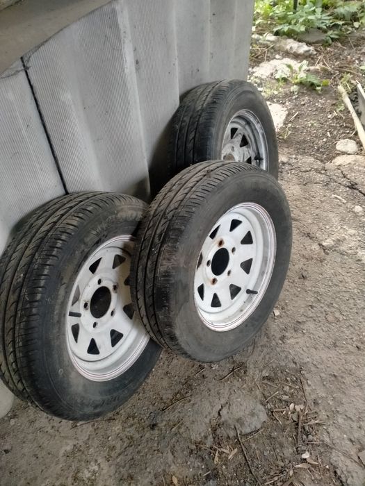 Продам 3 колеса.