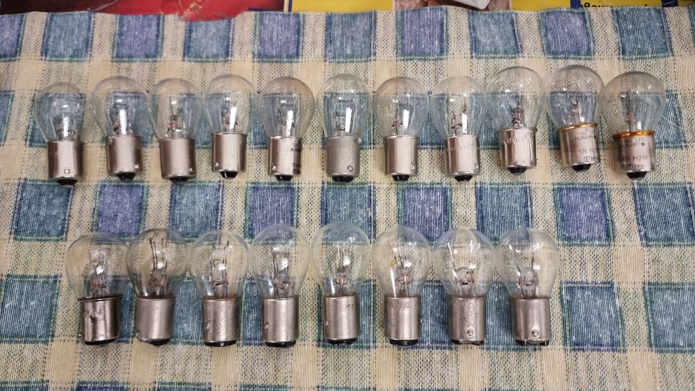 Крушки за автомобили