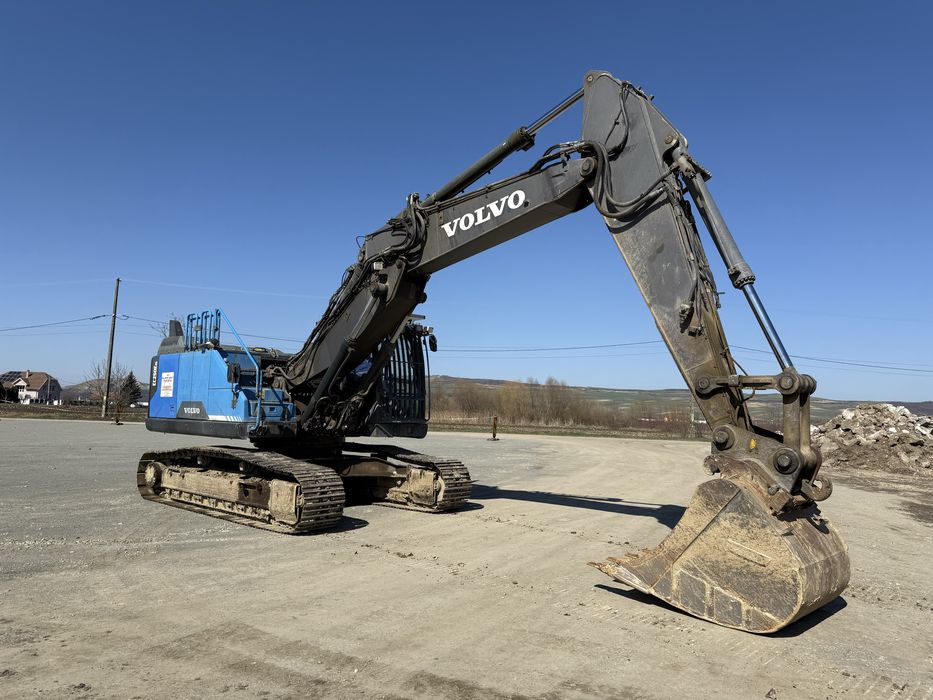 Excavator pe senile VOLVO EC250ENL