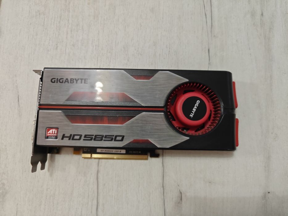 Placă video ATI Radeon HD 5850 1GB GDDR5, 256-bit, PCI-E