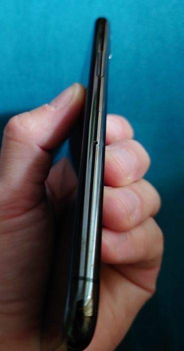 Продам iPhone 11 Pro
