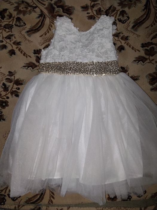 Продам нарядное платье!