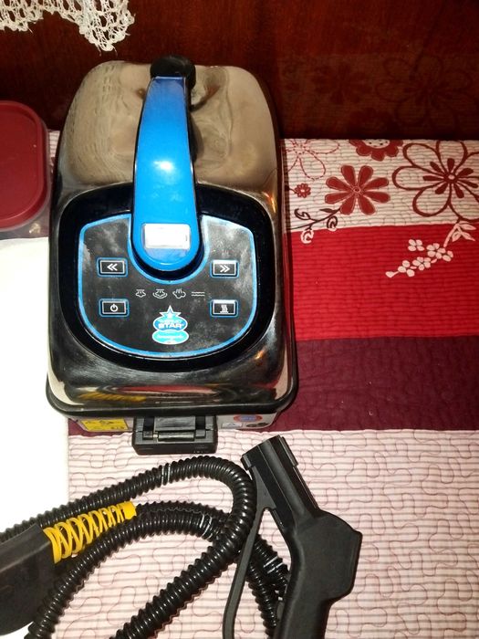 Продавам машина за сухо и мокро почистване