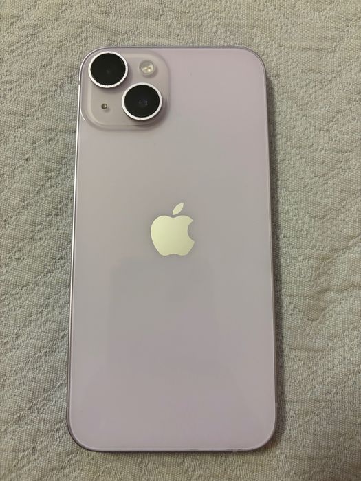 Продавам IPhone 14