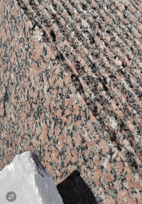 Glafuri, blaturi, trepte, pardoseli din marmură și granit