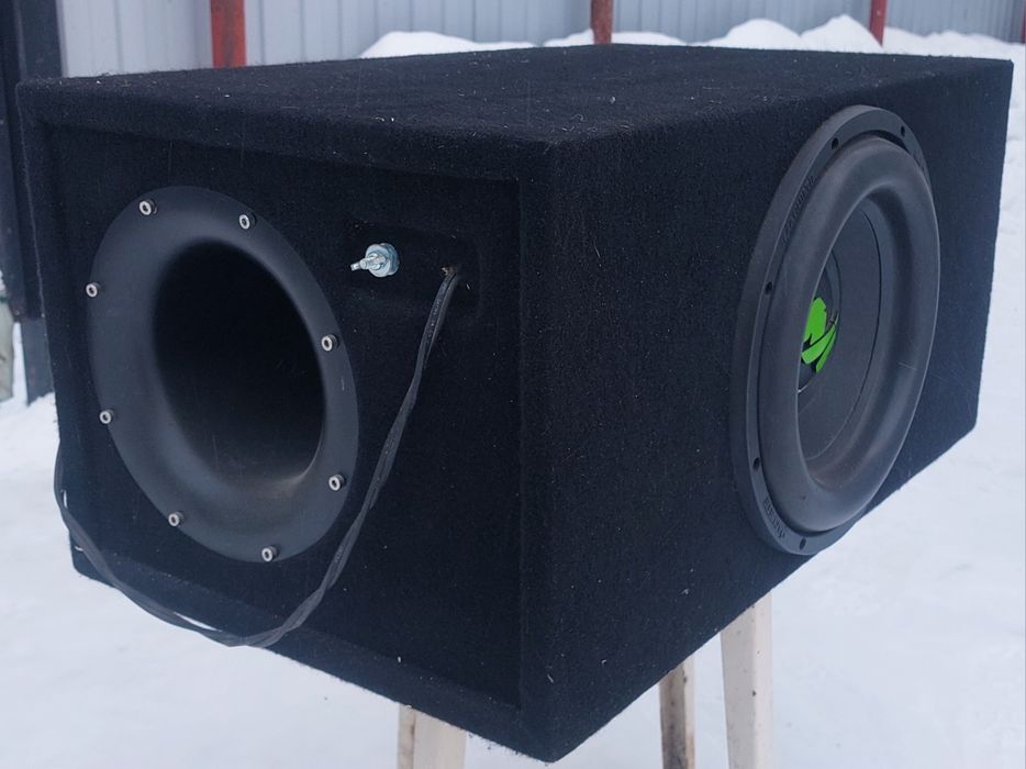 Продам саббуфер DEAF Bonce