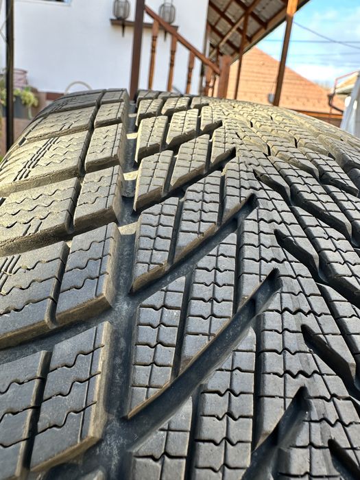 Goodyear Ultragrip Performance З 215/45R18 93V XL FR