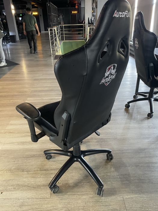 Игровое кресло , кресло