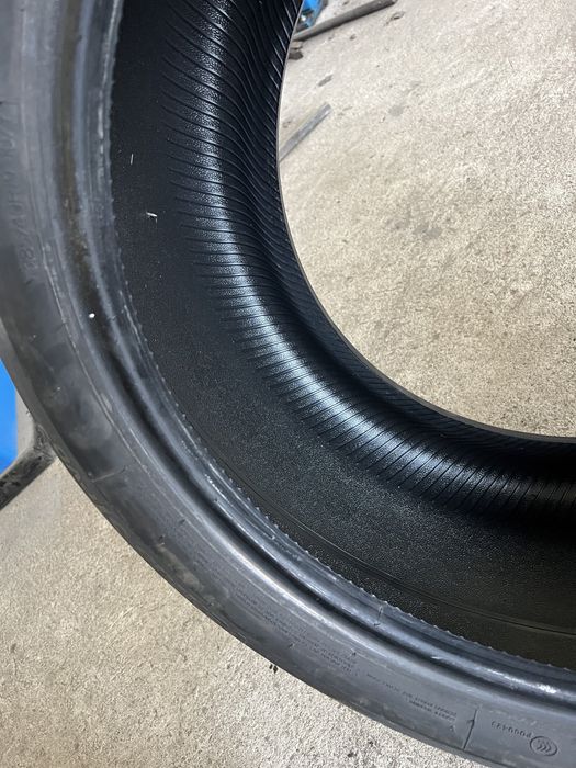 285 40 19 Hankook ventus s1evo3 Mo