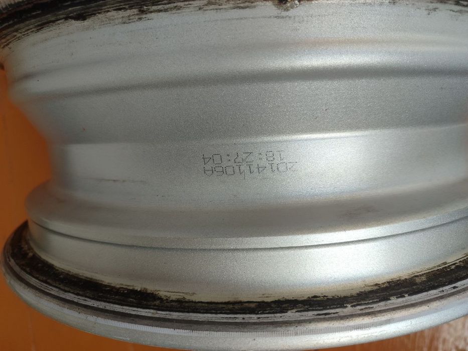 Spark sakadiska sotiladi