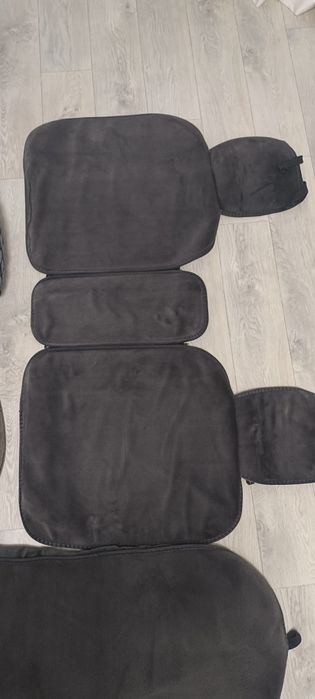 Продам чехлы универсальный