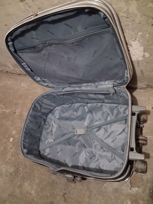 Пътнически куфар с колелца