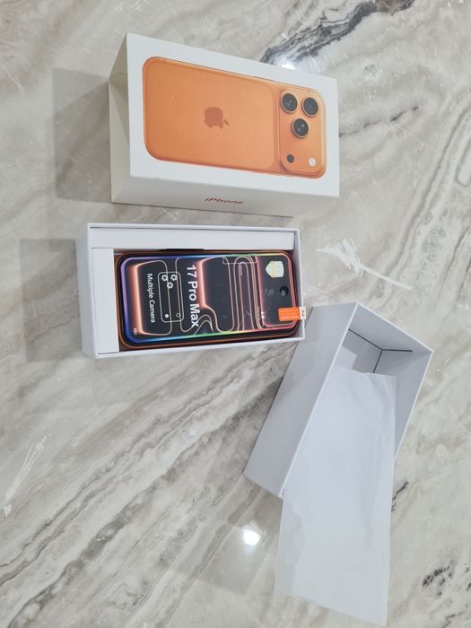 iPhone 17 mini [Android 15]