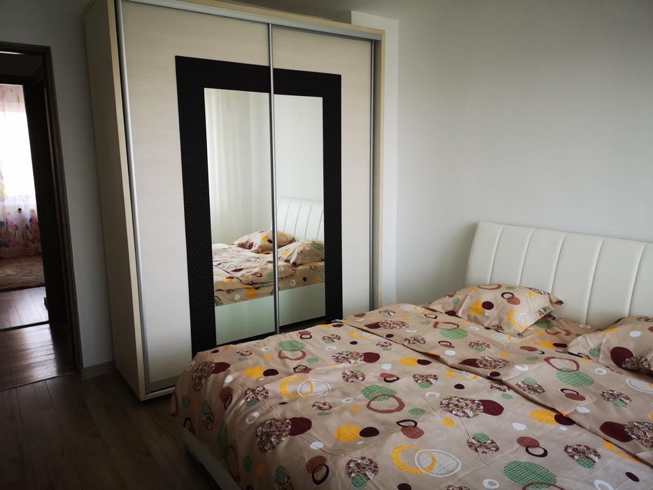 Vând apartament cu 3 camere, Cartierul Păcii, etaj 1