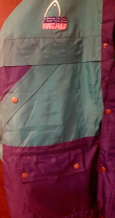 Спортно,  мъжко яке, подходящо и за зимата.