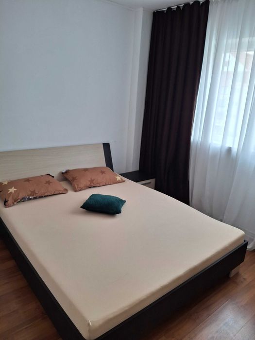 Închiriez apartament 2 camere Valea Aurie Sibiu, mobilat, lift, centrală proprie