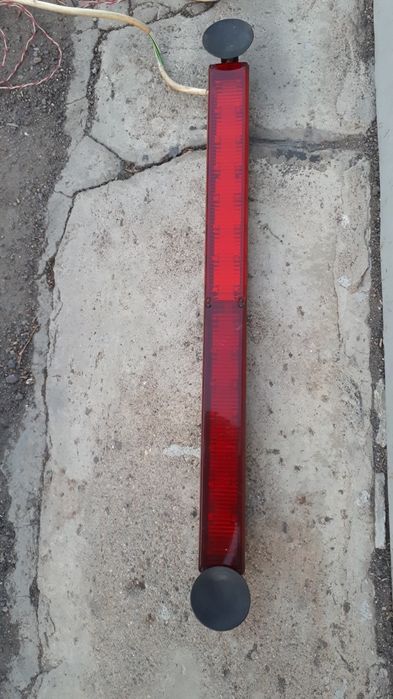 Стоп-сигнал на заднее стекло