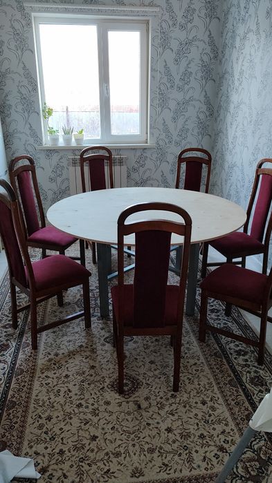 Стол стулья кухни