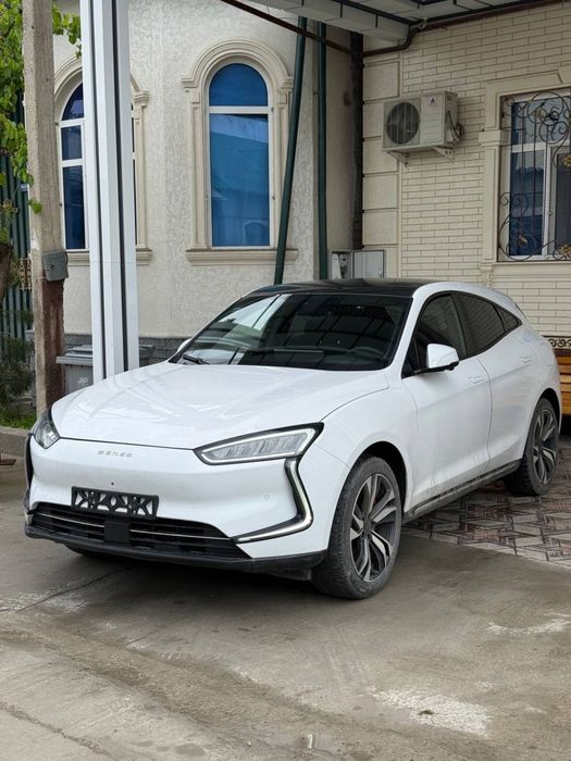 Aito Seres Sf5 Doual Motor