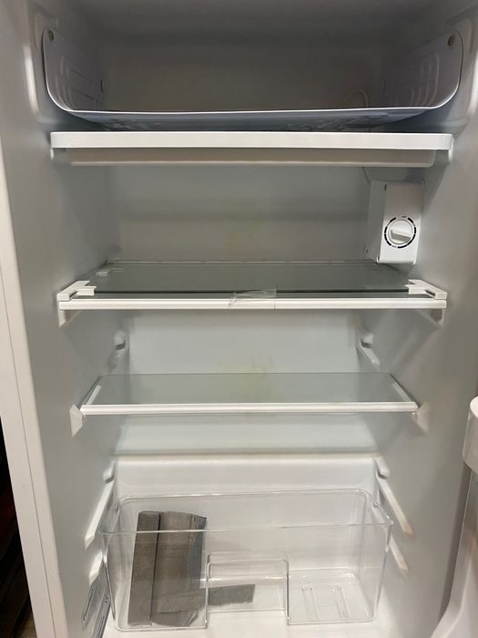 Хладилник с камера Comfee