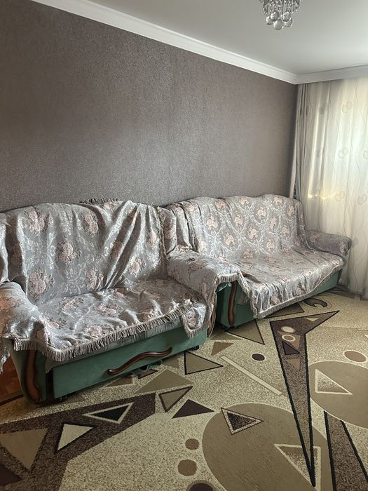 Срочно продаю диван и 2 кресло