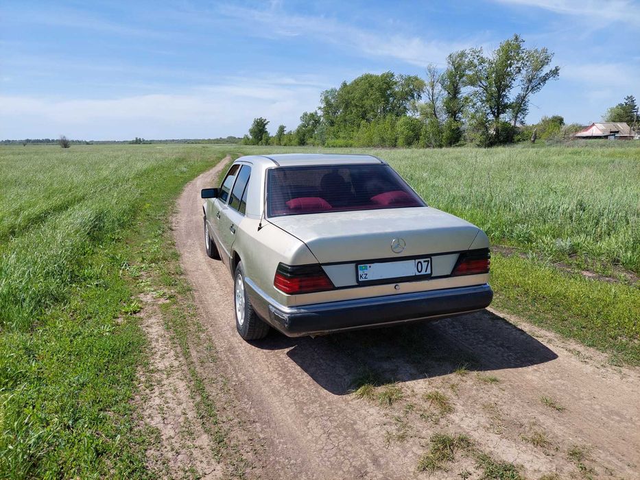 Mercedes w124 2.0