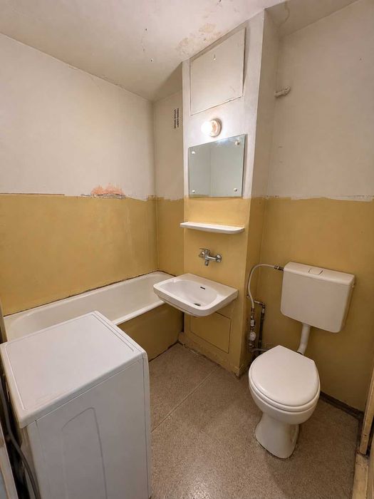 Vand garsoniera Valea Rosie, sectia 3 de poliție,  etaj 2/4