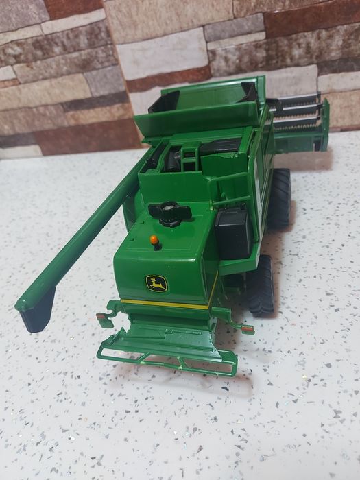 Jucării John Deere T 670 I