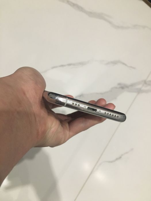 Продам айфон 11 про в хорошем состояний