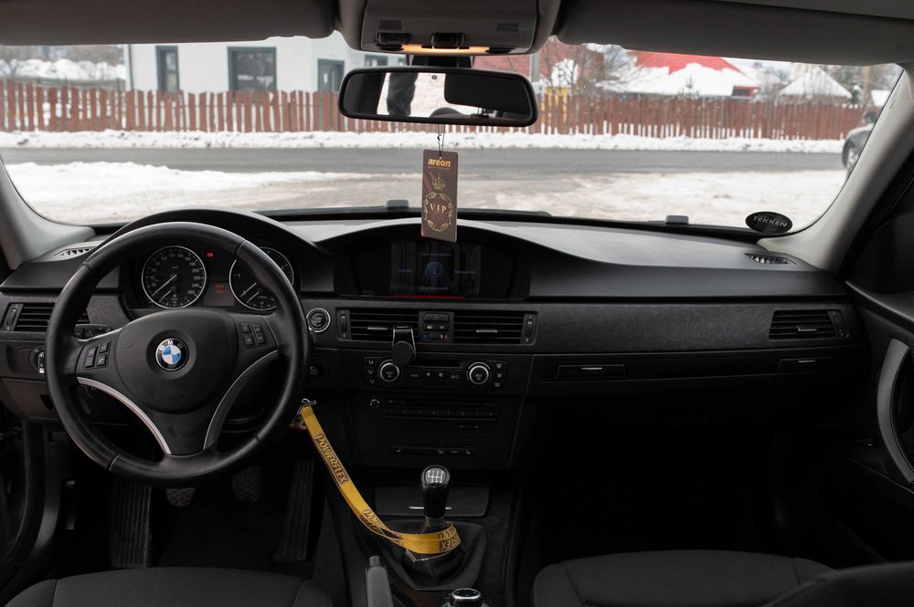 BMW Seria 3 E91 LCI – 2009 | xDrive | Manual | Panoramic