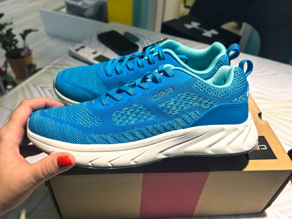 Чисто нови Маратонки CMP