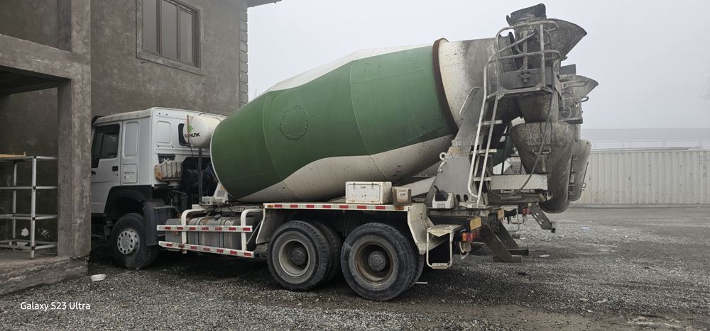 HOWO автомиксер дизель