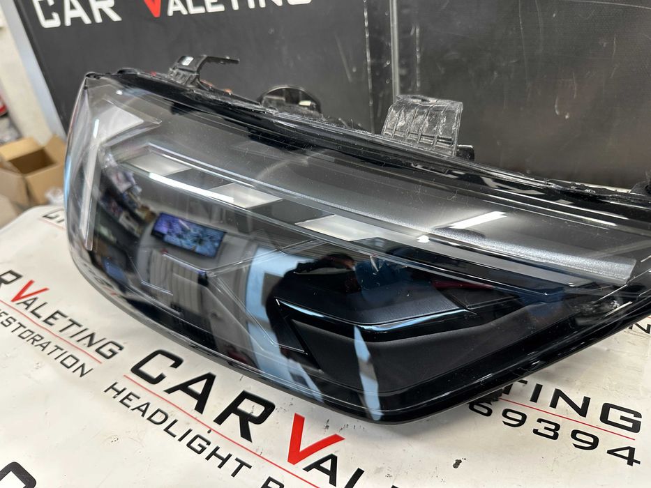 Фар фарове десен Audi A1 GB лед far farove Audi А1 ГБ LED