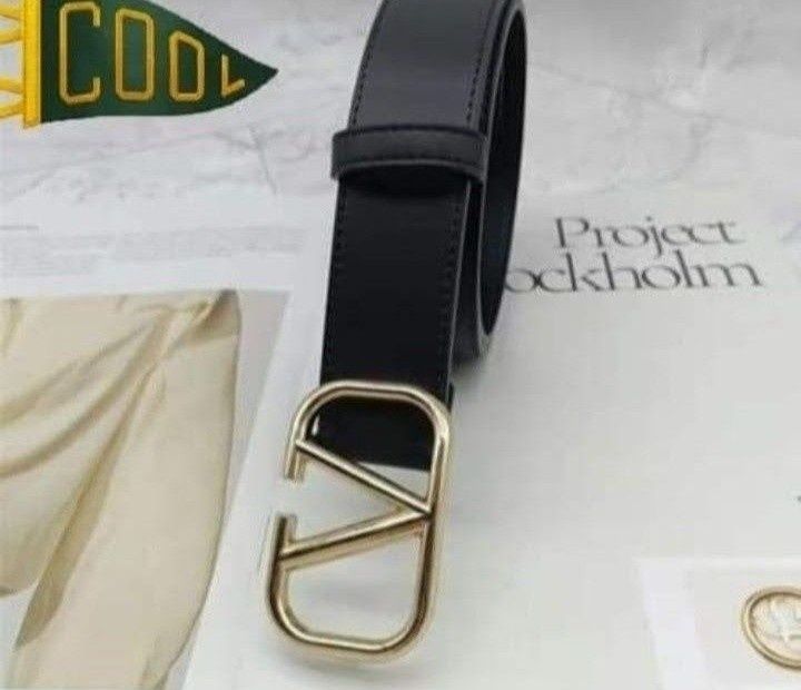 Curele unisex Valentino,logo metalic auriu, argintiu sau negru