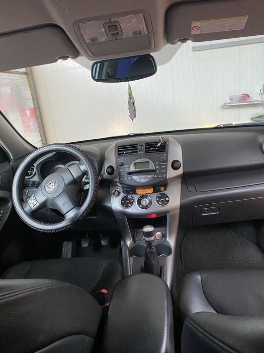 Toyota  Rav 4