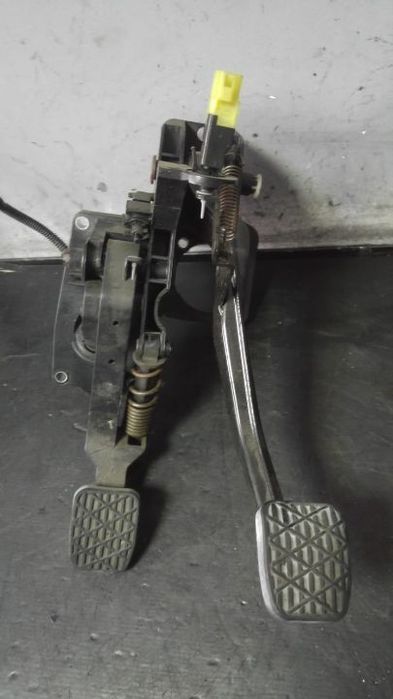 ansamblu pedalier mercedes a-class w169 a1692900901