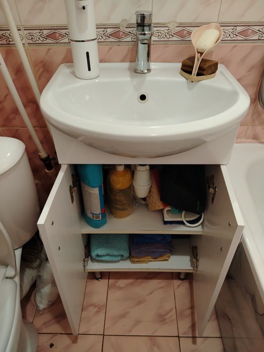 Раковина с тумбой