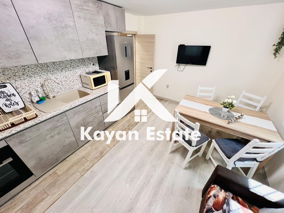 Дава се под наем Двустаен апартамент в Бургас, Център - 45 кв.м за 382.5 € - Снимка #3