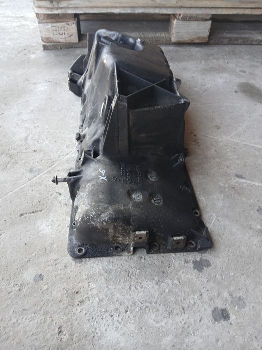 Картер BMW X6...