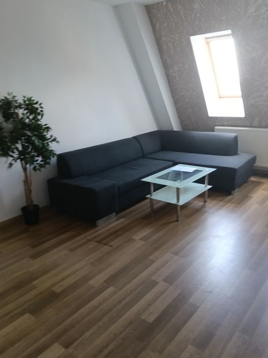 Dau in chirie apartament cu doua camere mobilat