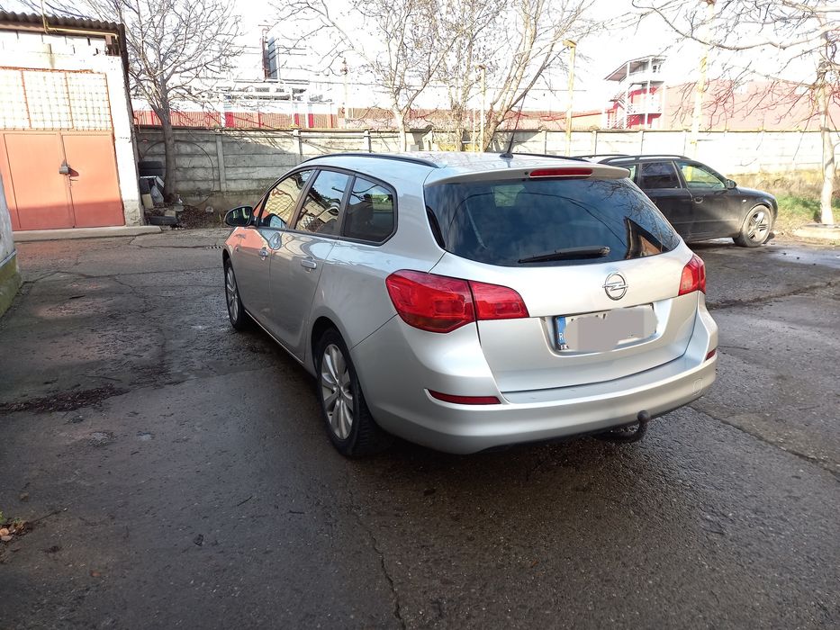 Opel Astra J, 1.7 diesel, 110 CP, Euro 5