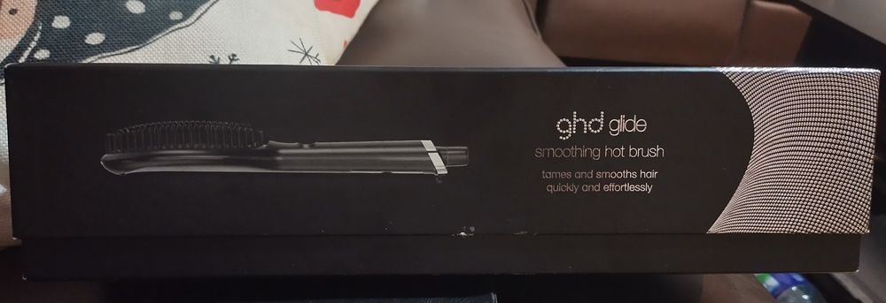 Perie păr GHD ,nou.