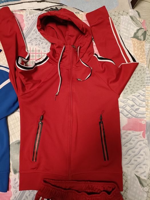 Lot de două treninguri 128