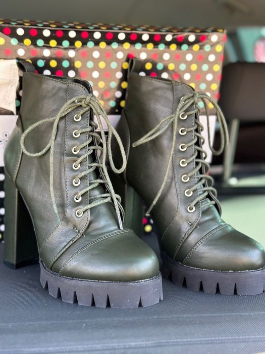 Нови дамски обувки