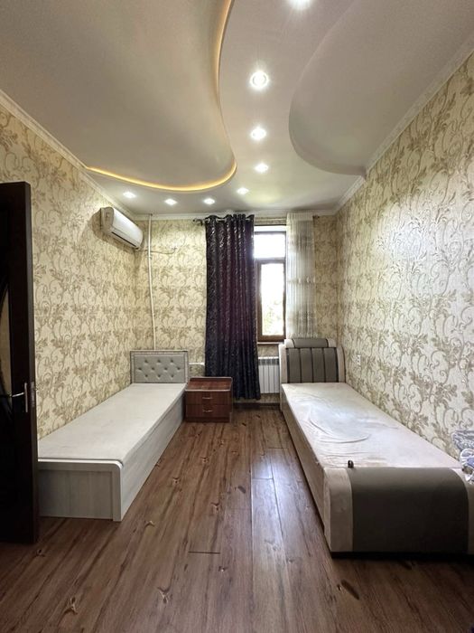 Продаю 2в3/2/2, Рядом с школой №5, сзади СНБ, Район Радуга.