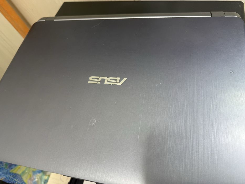 Ноутбук Asus (Аксукент)990352