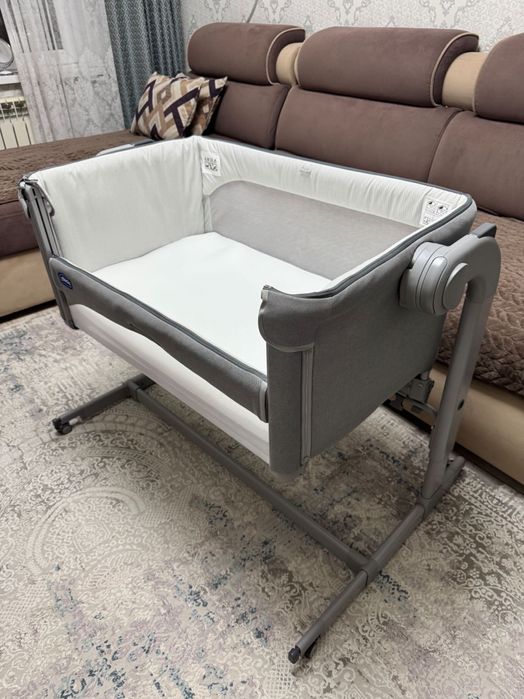 Кроватка-манеж CHICCO