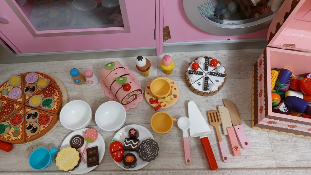 Продам детскую кухню